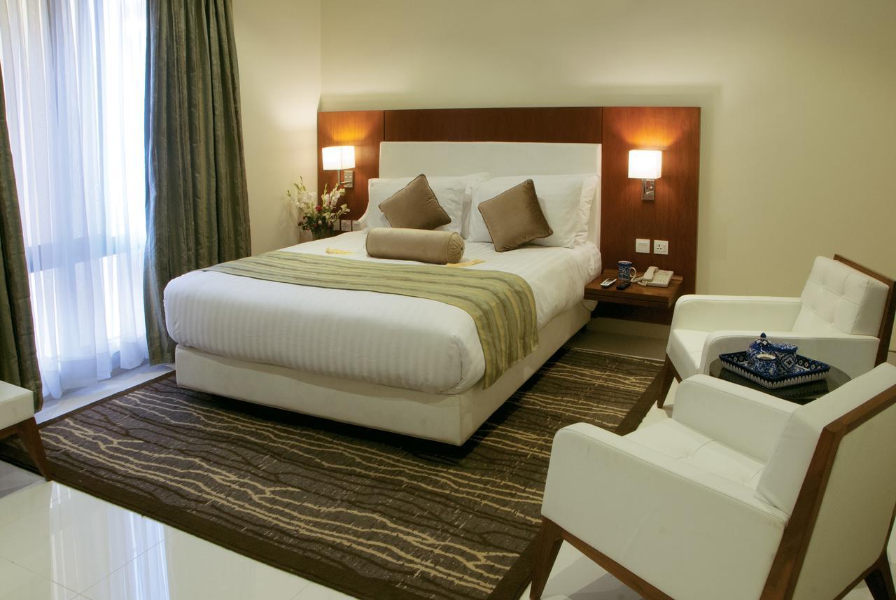 อวารี เอ็กซ์เพรส บูทิก เรสซิเดนซ์ - มุลตาน Hotel ภายนอก รูปภาพ