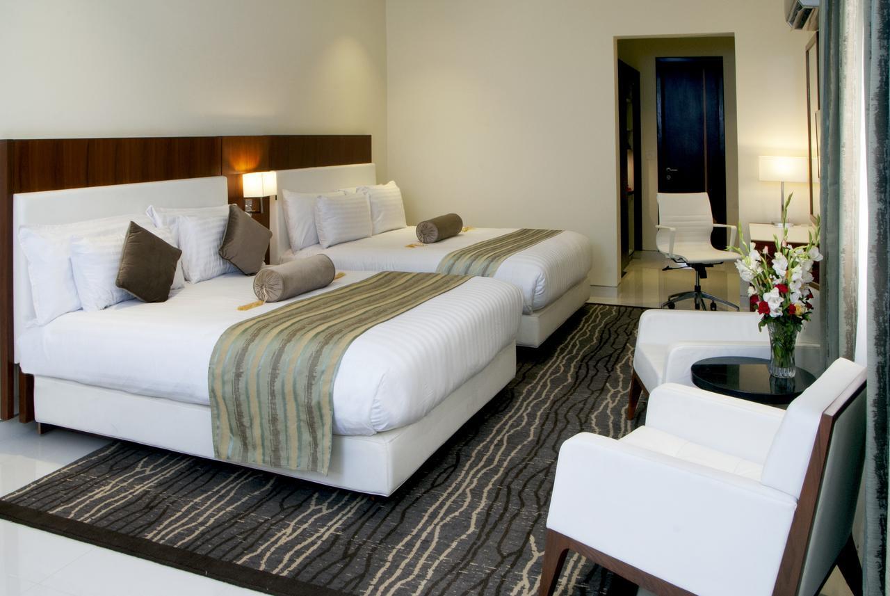 อวารี เอ็กซ์เพรส บูทิก เรสซิเดนซ์ - มุลตาน Hotel ภายนอก รูปภาพ